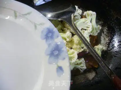 Make Hot bouquet noodles step 6