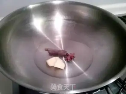 Make Red burning pig hands step 2