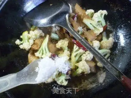 Make Hot bouquet noodles step 9