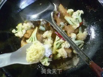 Make Hot bouquet noodles step 10