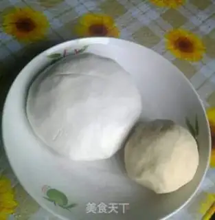Make Squeeze meat ball step 1
