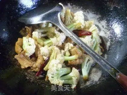 Make Hot bouquet noodles step 11