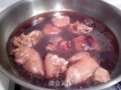 Make Red burning pig hands step 5