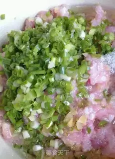 Make Squeeze meat ball step 3