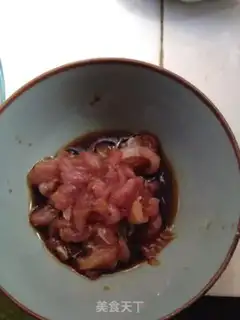 Make Garlic fried meat step 1
