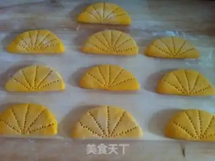 Make Pumpkin leaf clamps step 7