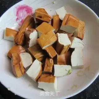 Make Soy tofu fried meat step 2