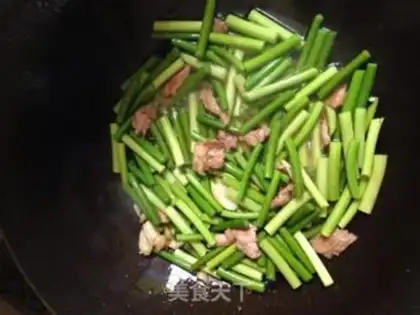 Make Garlic fried meat step 6
