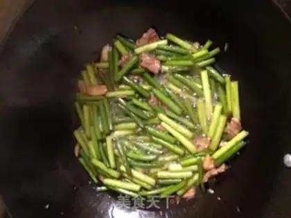 Make Garlic fried meat step 7