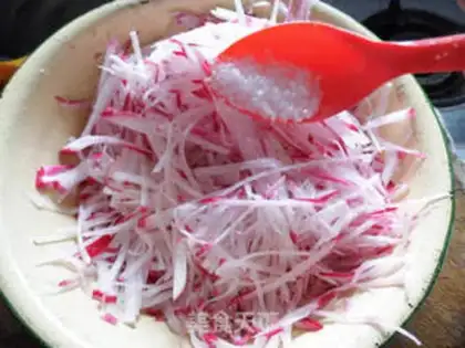 Make Cracker radish step 1