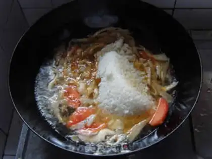 Make Old Zhongqing has three hot meals step 8