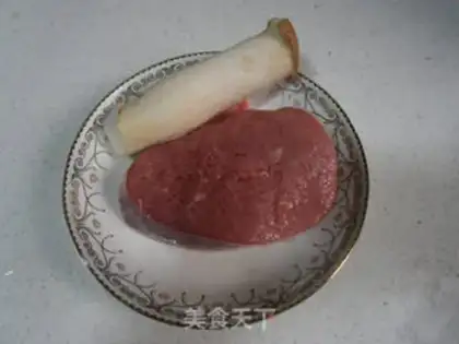 Make Black beef pellets of dragon nuts step 0