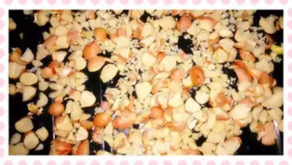 Make Snack of oatmeal nuts step 1