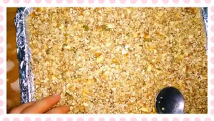 Make Snack of oatmeal nuts step 4