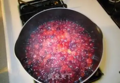 Make Cranberry jam step 2