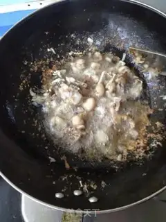 Make Dry-cow frog step 4