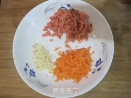 Make Garlic omelet step 1
