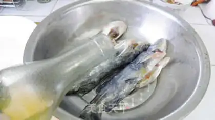 Make Red-burned yellowfish step 1