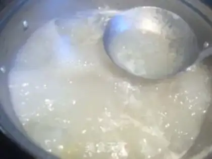 Make Liang Piggy Hand soup step 4