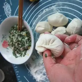 Make Scrawny buns step 5