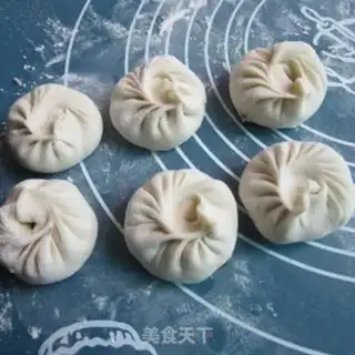 Make Scrawny buns step 6