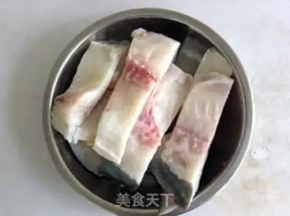 Make Fried seafish step 1