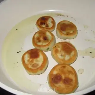 Make Scrawny buns step 10