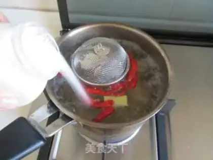 Make Piggy Piggy Hand step 5