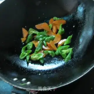 Make Pyramid radish step 2