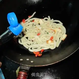 Make Scrambled rice shrimp and powdered powder step 3