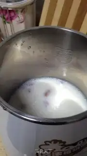 Make Sweet-beans peanut milk step 1