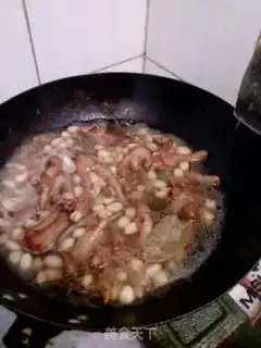 Make Peanuts burning chicken feet step 3