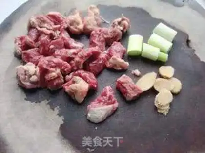 Make Peanut curd beef step 1