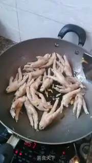 Make Red fowl claws step 4