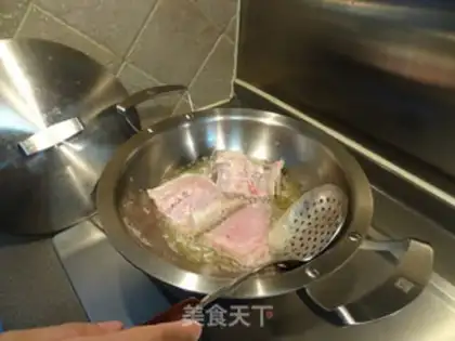 Make Iron pan fish step 1