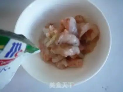 Make Shrimp fan radish soup step 3