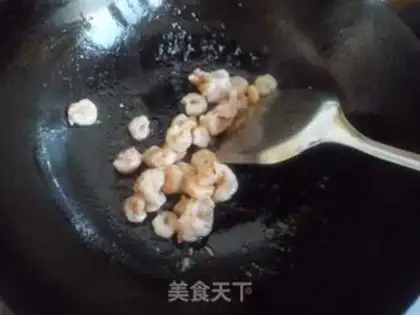 Make Shrimp fan radish soup step 4