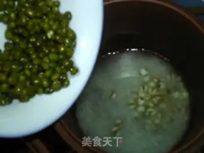 Make Green bean rice congee step 4