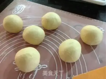 Make Cheese hand tore bread step 2