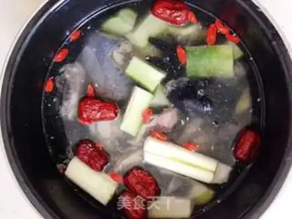 Make Chicken radish soup step 6