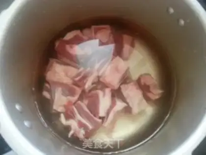 Make Roach stew step 1