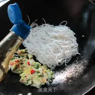 Make Pepper egg fried powder step 6