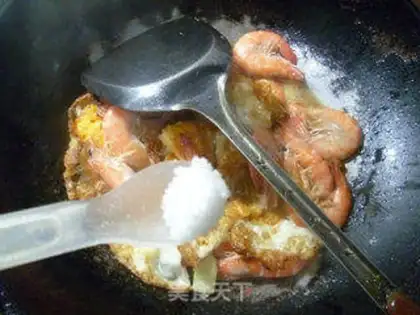 Make Shrimp with eggs step 8