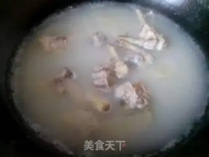 Make Roach chicken noodles step 0