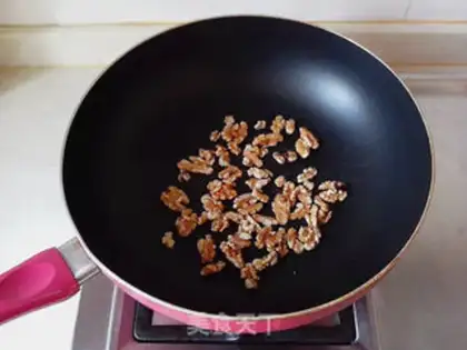 Make A walnut purr and fried chicken wings step 5