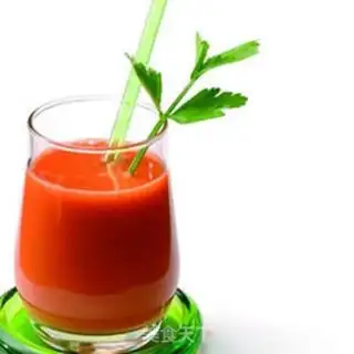 Make Apple carrots, ginger juice step 0