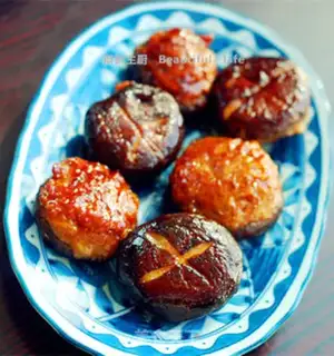 Make Japanese photos burning mushroom meat box step 9