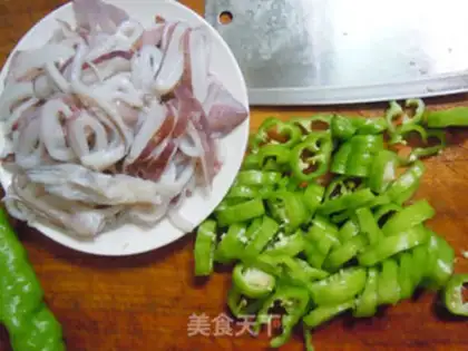 Make Blue pepper squid step 1