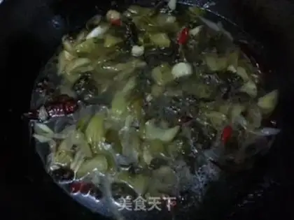 Make Powder pork stew step 1