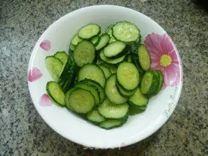 Make Sour chicken with cucumbers step 5